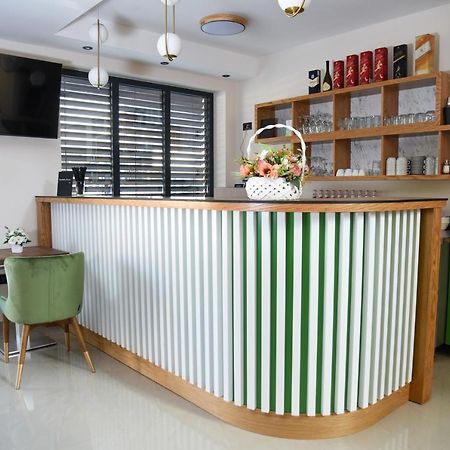 Merak Rooms & Caffe Bar Šabac Esterno foto